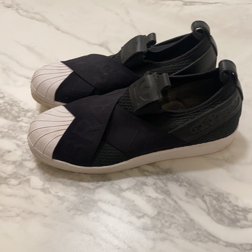 Adidas Shell Toe Slip On - Picture 2 of 5